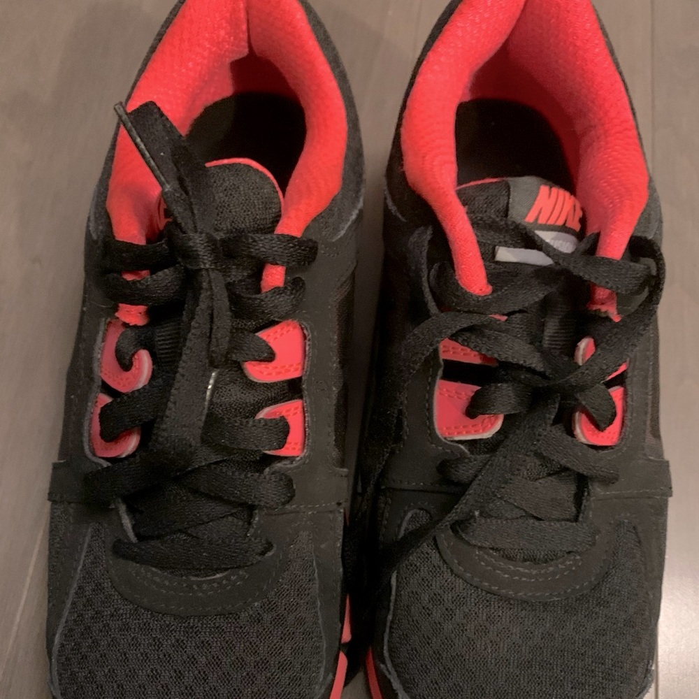Brand new Nike running shoes